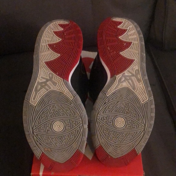 Nike Kyrie M, size 9 men - Picture 8 of 8